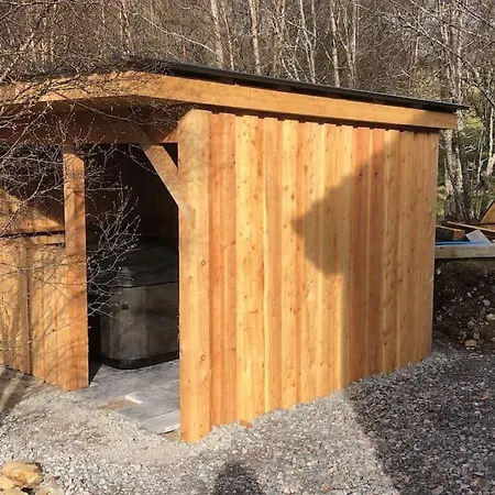 Rest At Last - Highland Apartment With Private Hot Tub Whitebridge  Exterior foto