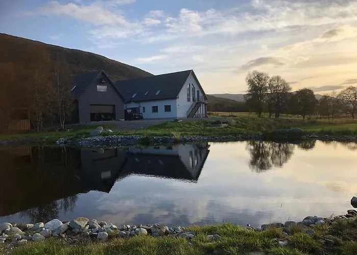 Rest At Last - Highland Apartment With Private Hot Tub
