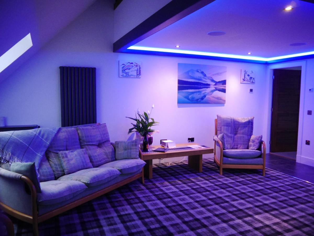 Rest At Last - Highland With Private Hot Tub Apartment