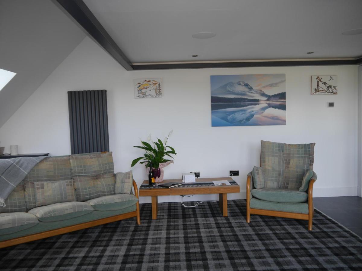Rest At Last - Highland With Private Hot Tub Apartment *